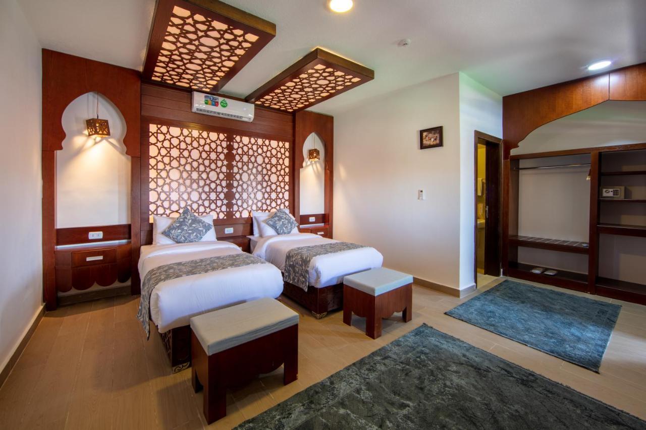 Petra Seasons Luxury Resort Al Hayy Esterno foto