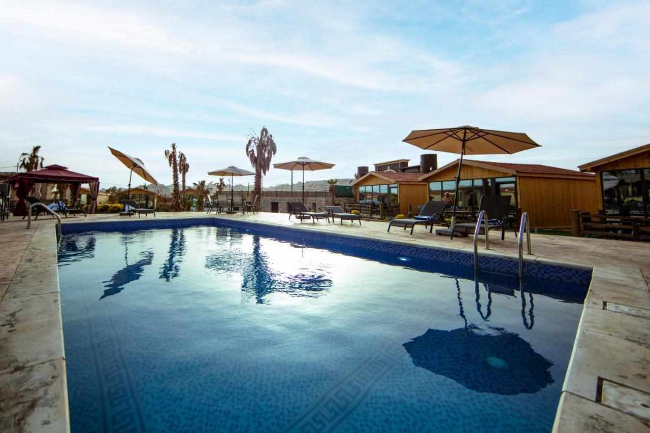 Petra Seasons Luxury Resort Al Hayy Esterno foto