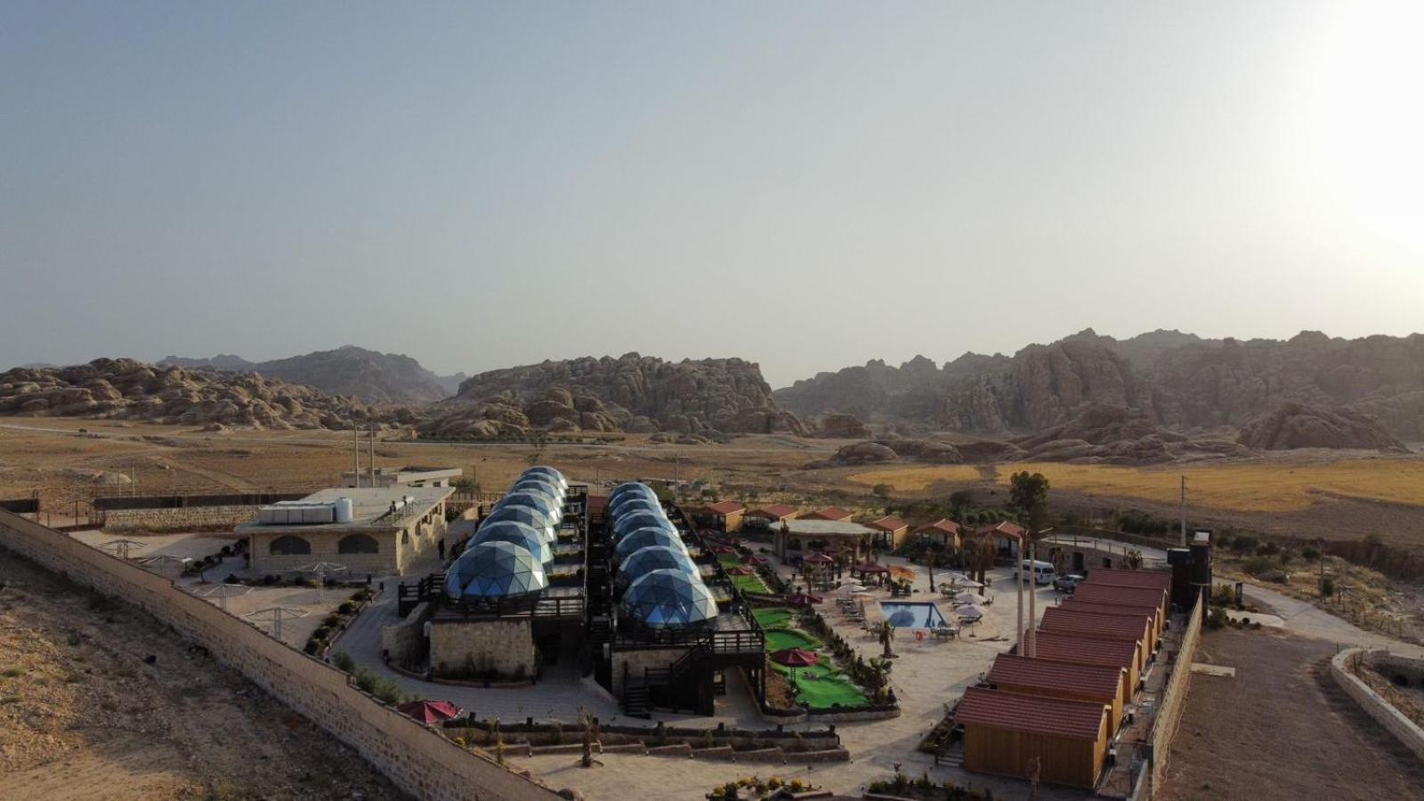 Petra Seasons Luxury Resort Al Hayy Esterno foto