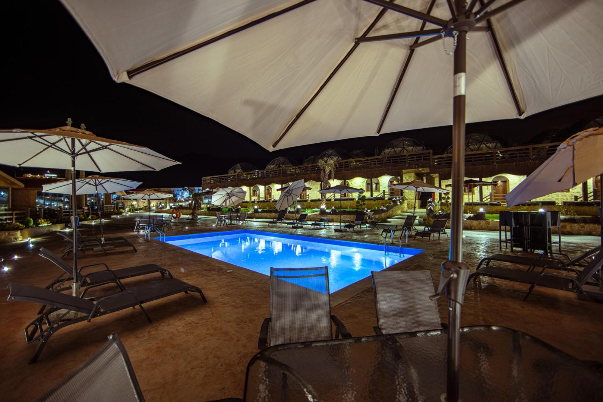 Petra Seasons Luxury Resort Al Hayy Esterno foto