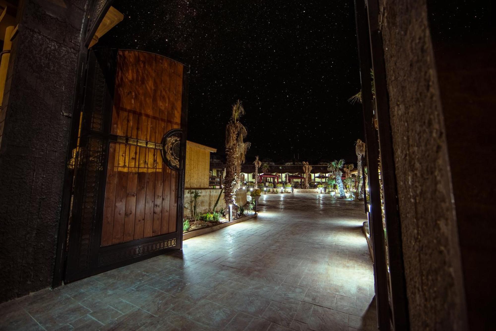 Petra Seasons Luxury Resort Al Hayy Esterno foto